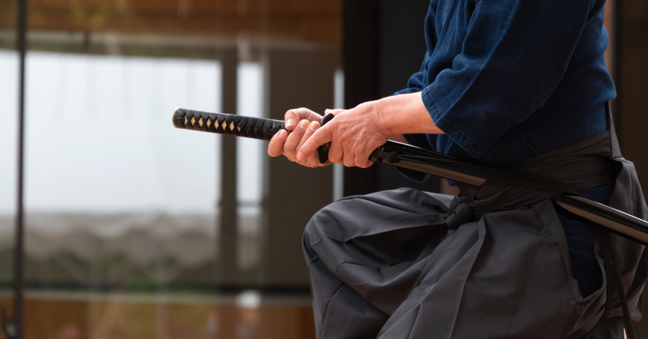 万年筆は現代の刀|太刀・打刀・脇差しの違い - ピッコロモータース